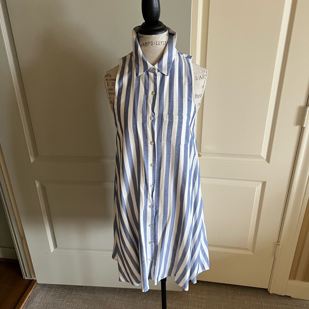 Sleeveless dress new without tags